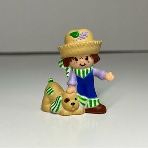 Vintage Strawberry Shortcake Mini PVC Figure 1981 Huckleberry Pie Pupcake Kenner